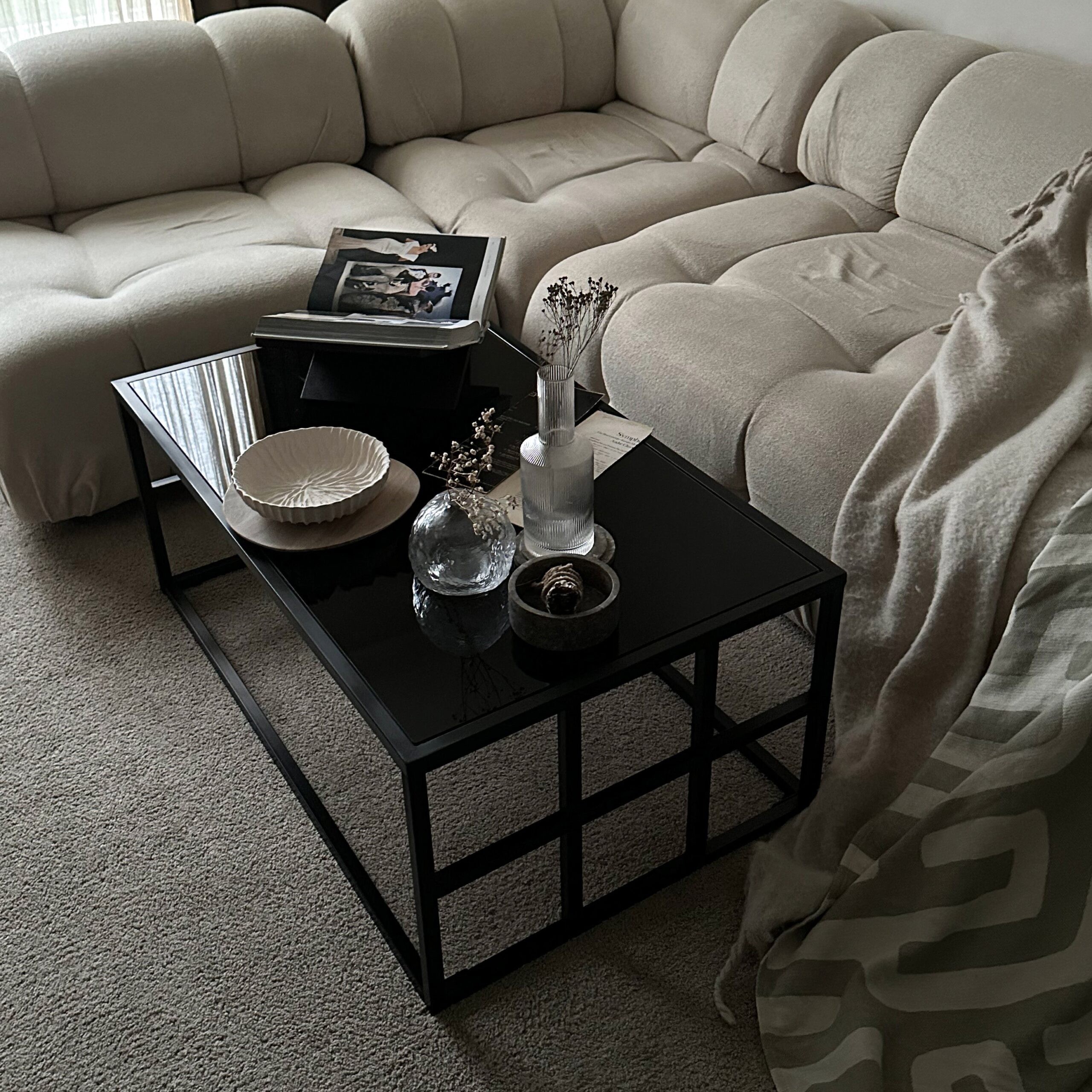 Brooklyn - Black Modern Large Rectangle Tinted Mirrored Coffee Table - Image 8