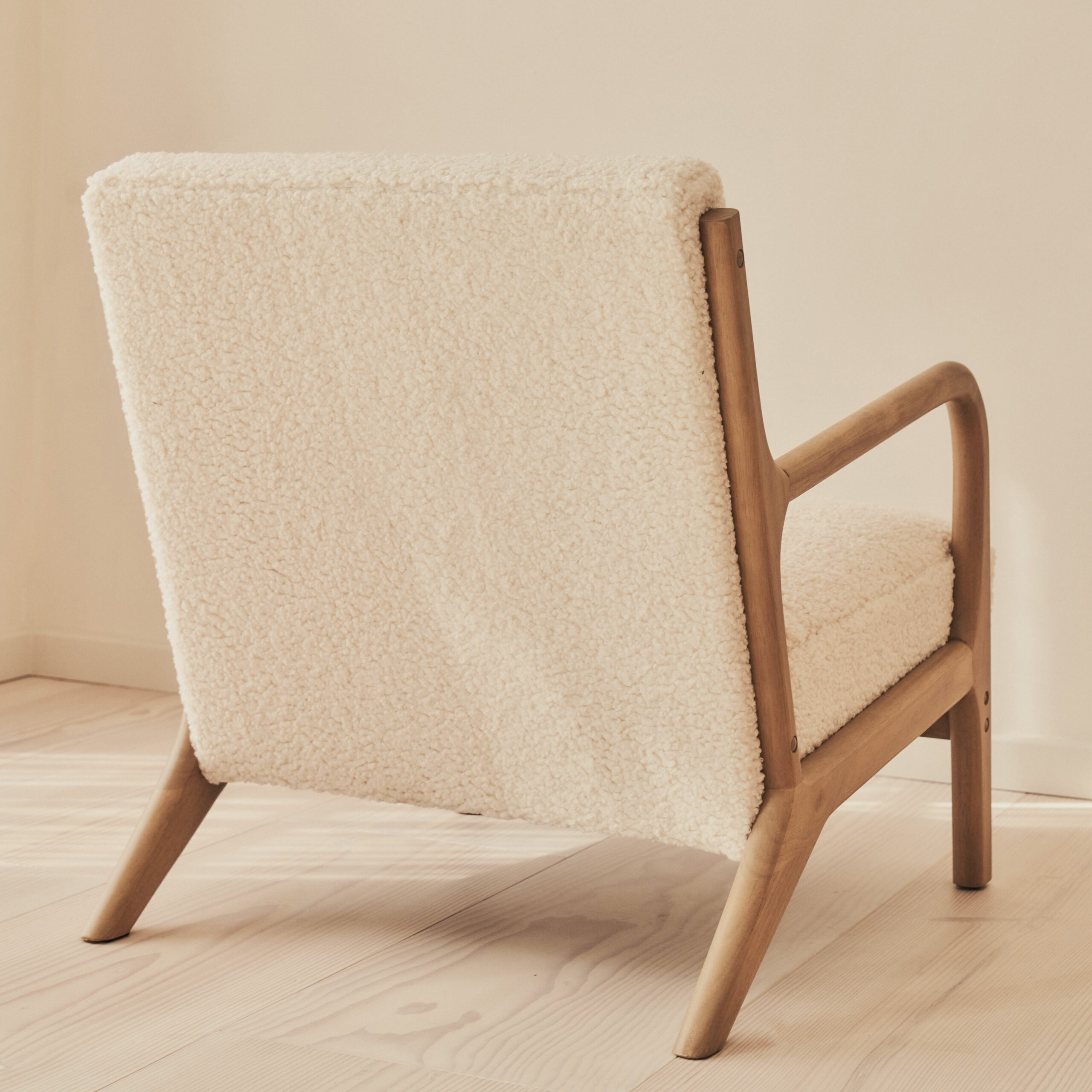 Hudson - Boucle Accent Chair Ivory & Warm Wood - Image 9