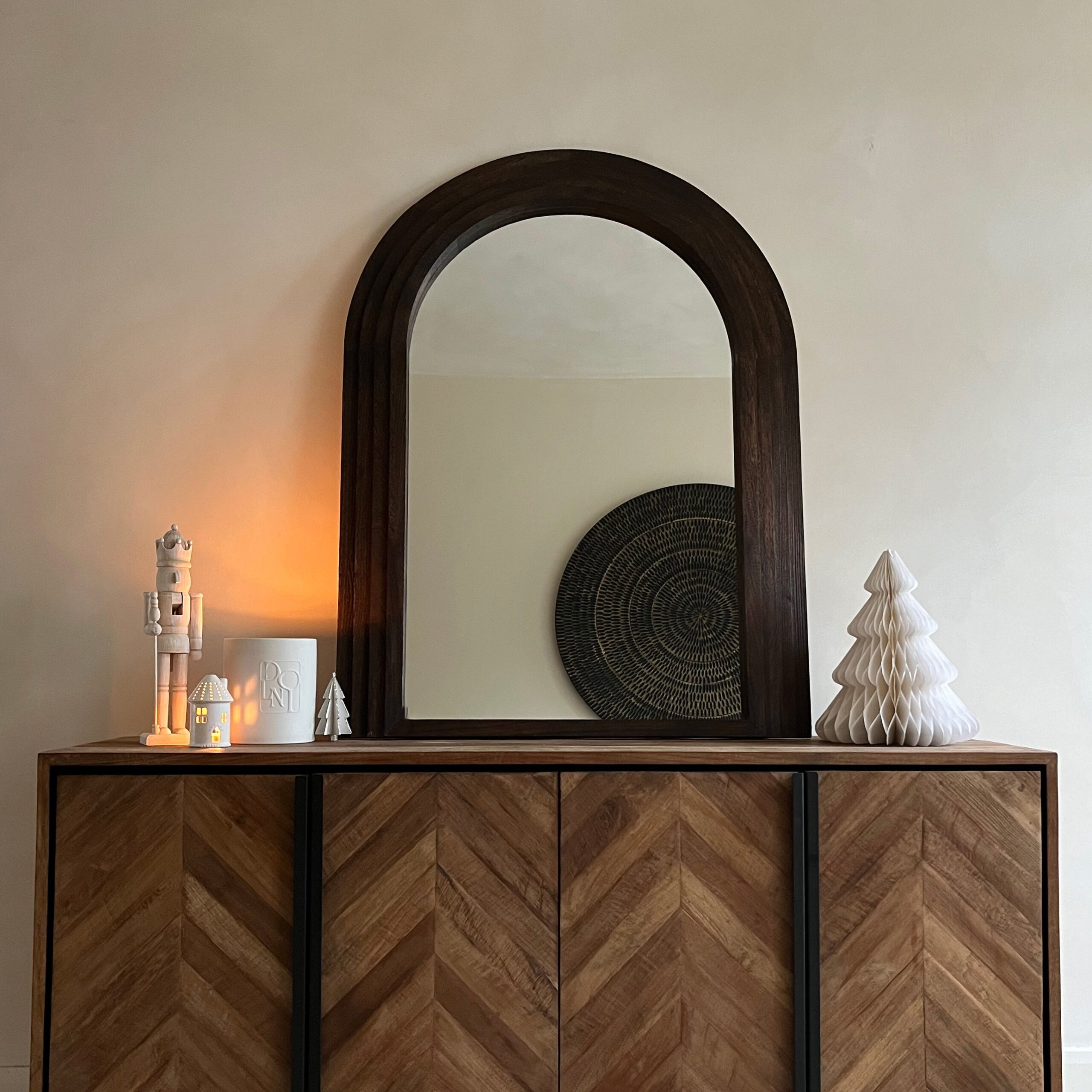 Luciana - Charred Wood Arched Overmantle Mirror 120cm x 90cm - Image 3
