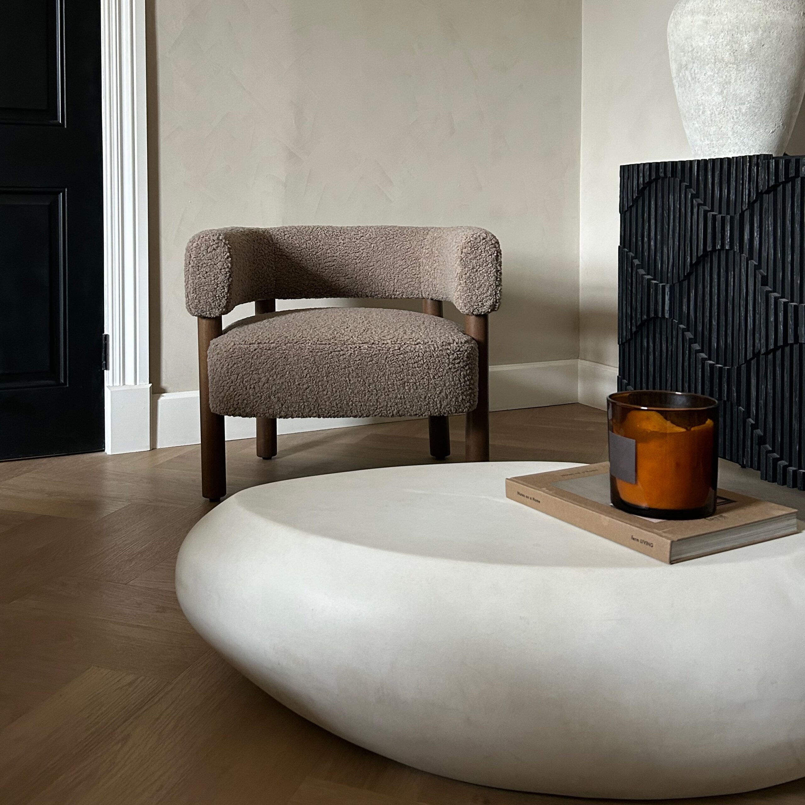 Zola - Minimal Concrete Pebble Coffee Table Extra Large - Image 4